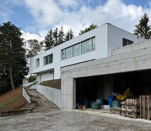 WDVS an einem größeren Wohngebäude in der Region Albstadt